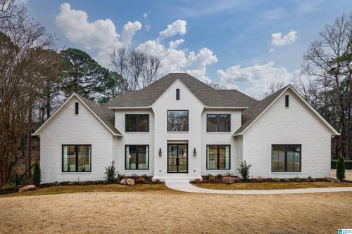 2105 Longleaf Cir, VESTAVIA HILLS, AL, 35216-3008 | Card Image