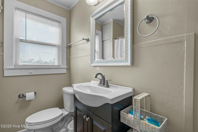 409 Monroe Ave, Home with 7 bedrooms, 3 bathrooms and null parking in Carolina Beach NC | Image 31