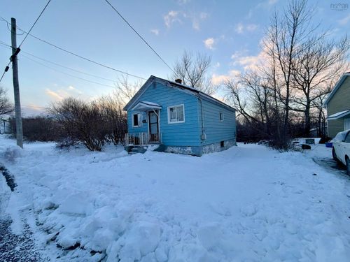 385 Gibbon Street, New Waterford, NS, B1H3N3 | Card Image