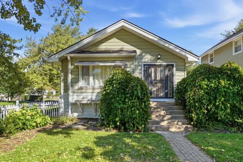 1024 Highland Avenue, Waukegan, IL, 60085 | Card Image