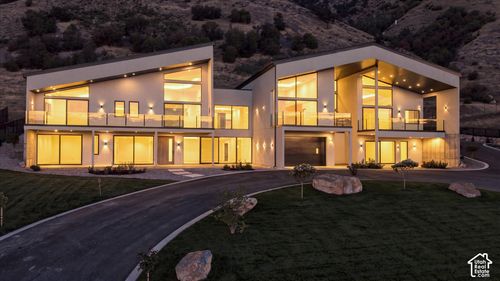 382 N 900 E, Providence, UT, 84332-1203 | Card Image
