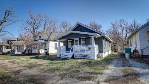 1739 E Johns Ave, Decatur, IL, 62521-3040 | Card Image