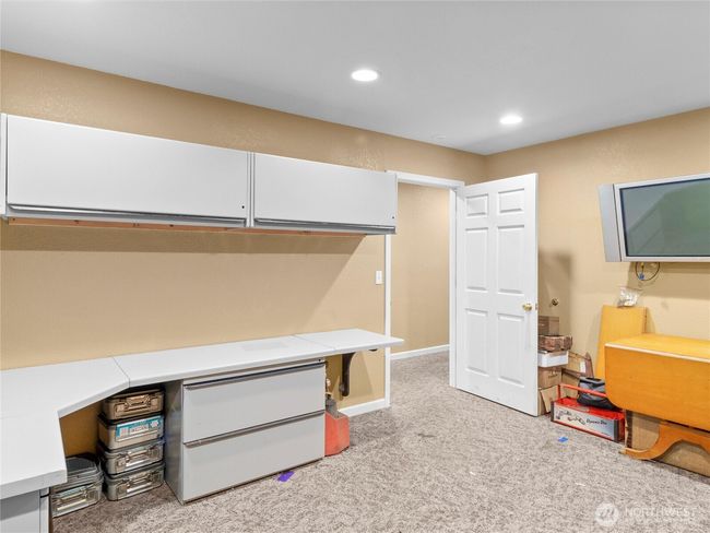 1636 33 Rd Ave Ne, House other with 3 bedrooms, 2 bathrooms and null parking in Olympia WA | Image 25