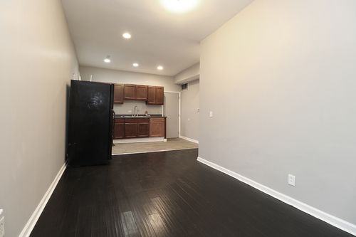 apt-2n-266 E Cass St, Joliet, IL, 60432-2816 | Card Image