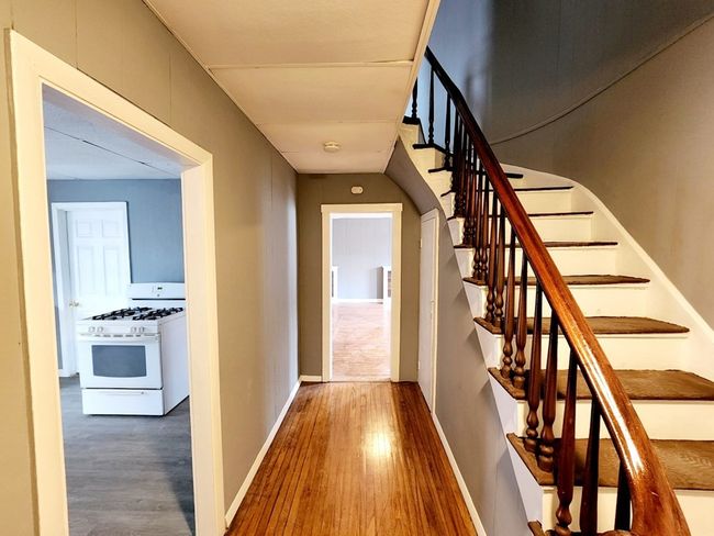726 2 Nd St, Home with 8 bedrooms, 5 bathrooms and 3 parking in Fall River MA | Image 33