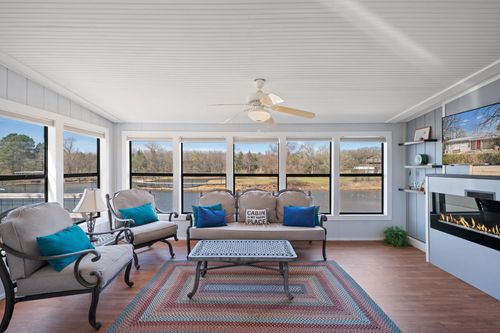 248 Lakeside Dr, Bowie, TX, 76230-8823 | Card Image