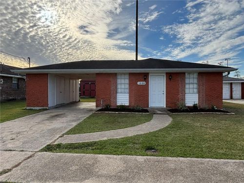 1520 Orchid Dr, Harvey, LA, 70058-2424 | Card Image