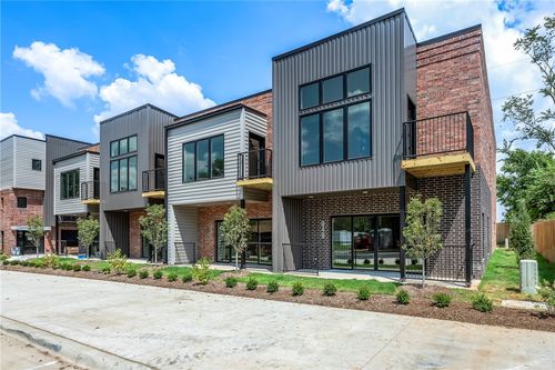 949 Se 10th St, Bentonville, AR, 72712-6425 | Card Image