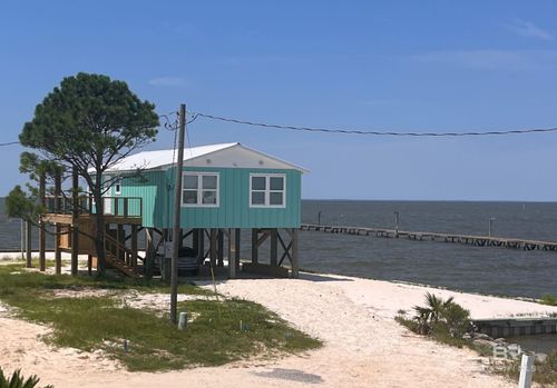 2465 Choctaw Rd, Gulf Shores, AL, 36542-8015 | Card Image