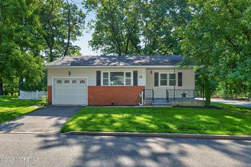 11 Kentucky Way, Whiting, NJ, 08759-1214 | Card Image