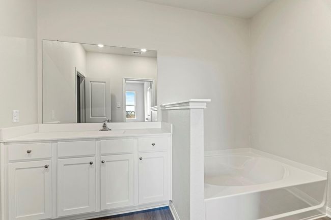 8934 Ice Quartz Dr, House other with 4 bedrooms, 3 bathrooms and 2 parking in Iowa Colony TX | Image 12