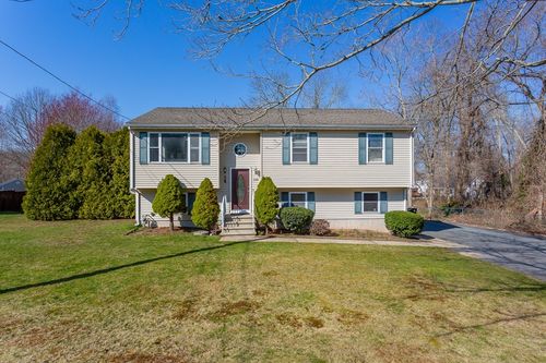 128 Old Westport Rd, Dartmouth, MA, 02747-2515 | Card Image