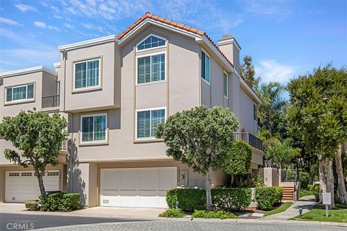 19275 Brooktrail Ln, Huntington Beach, CA, 92648-5579 | Card Image
