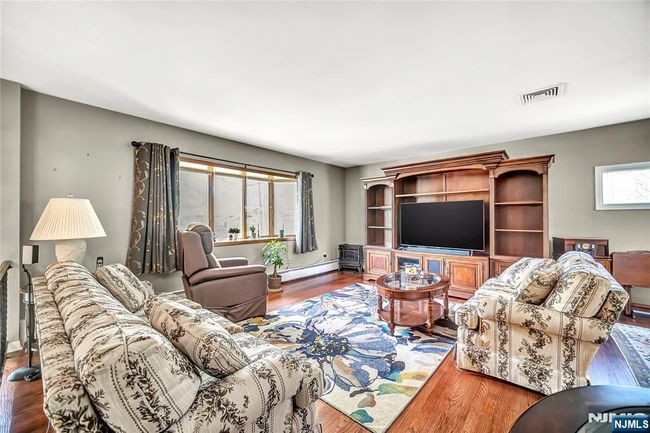 144 Caroline Rd, House other with 4 bedrooms, 3 bathrooms and null parking in Paramus NJ | Image 5