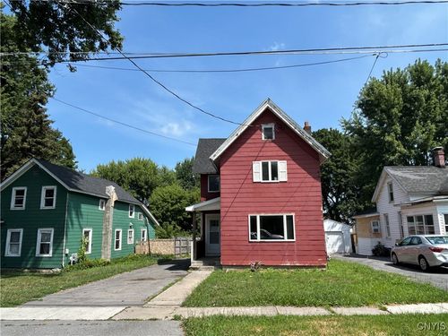 1029 Gill St, Watertown, NY, 13601-2913 | Card Image