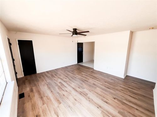 10601 Tumilty Ter, Midwest City, OK, 73130-2113 | Card Image