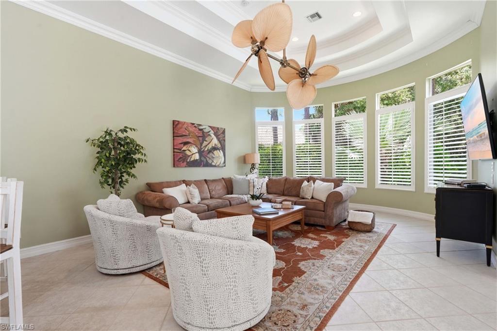Residential in NAPLES 5