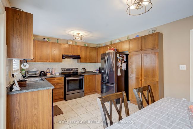 433 Trudeau Dr, House other with 3 bedrooms, 3 bathrooms and 2 parking in Milton ON | Image 14