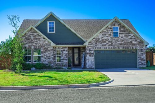 107 Fosters Branch Dr, Schulenburg, TX, 78956-5670 | Card Image