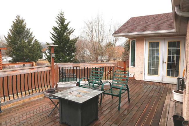 3021 214 Street, Home with 6 bedrooms, 3 bathrooms and 4 parking in Bellevue AB | Image 38