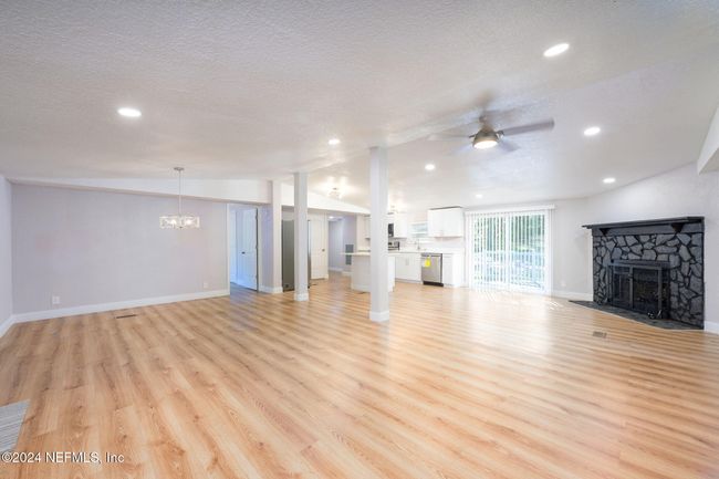 101 Tall Pine Trl, House other with 3 bedrooms, 2 bathrooms and null parking in SATSUMA FL | Image 8