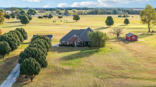 2115 N Highway 99, Stroud, OK, 74079-4754 | Card Image