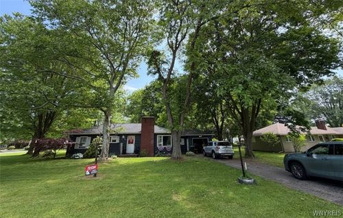 18 Woodline Dr, Penfield, NY, 14526-2414 | Card Image