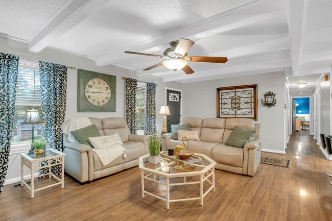 130 Shane Lee Cir, House other with 4 bedrooms, 2 bathrooms and 2 parking in Dover TN | Image 7