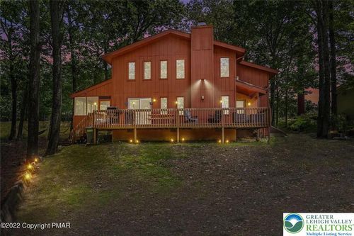 138 Banbury Dr, Bushkill, PA, 18324-7797 | Card Image