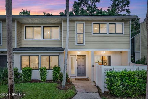 7950-7950 Los Robles Ct, Jacksonville, FL, 32256-7718 | Card Image