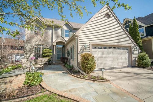 824 E Glen Avenue, Whitefish Bay, WI, 53217 | Card Image