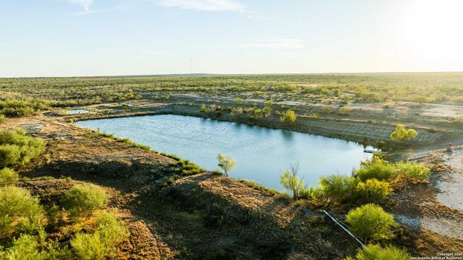 9239 Fm 133, Home with 7 bedrooms, 7 bathrooms and null parking in Cotulla TX | Image 72