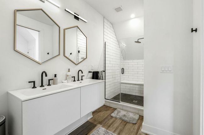 upstairs guest suite view 2 | Image 32