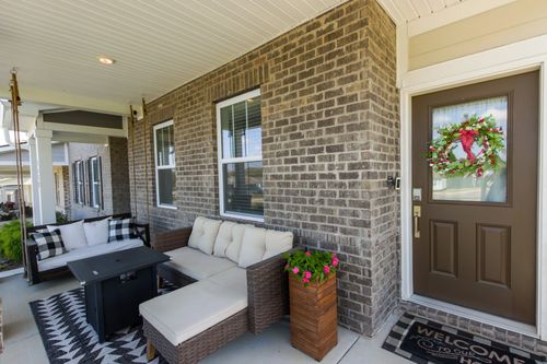 2630 Comanche Ct, Columbia, TN, 38401-3790 | Card Image