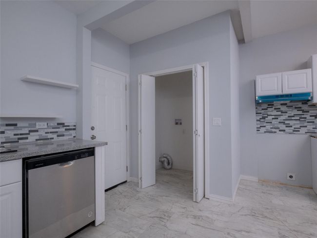2703 Areba St, House other with 3 bedrooms, 2 bathrooms and 1 parking in Houston TX | Image 8