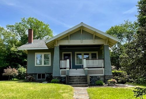 67 Lowell St, Lexington, MA, 02420-2808 | Card Image