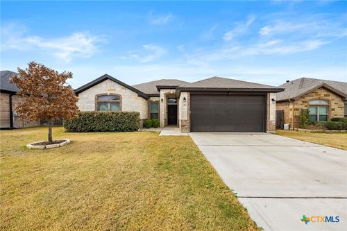 512 Holstein Dr, Belton, TX, 76513-4225 | Card Image