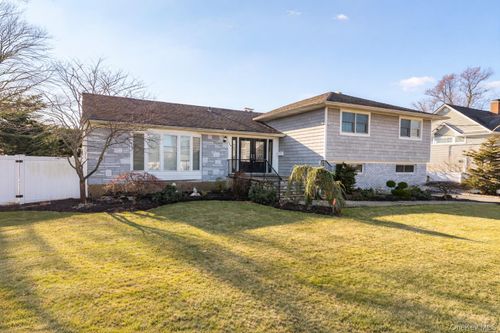 148 Exeter Rd, Massapequa, NY, 11758-8128 | Card Image