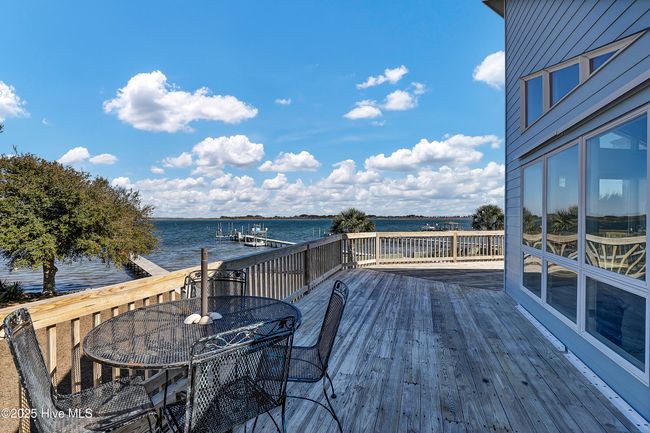 943 Chadwick Shores Dr, House other with 4 bedrooms, 4 bathrooms and null parking in Sneads Ferry NC | Image 34