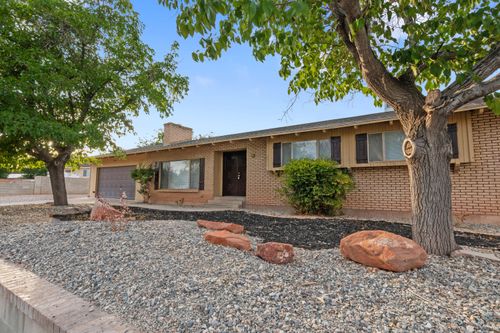 2071 E 575 N, St George, UT, 84790-8102 | Card Image