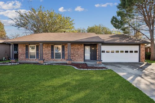 4028 Dogwood Ln, Fort Worth, TX, 76137-1714 | Card Image