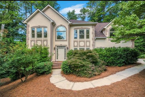 3333 Trails End Rd Ne, Roswell, GA, 30075-6100 | Card Image