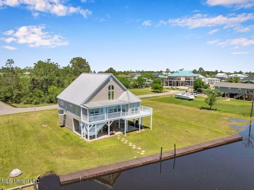 5051 Virginia St, Bay Saint Louis, MS, 39520-7010 | Card Image
