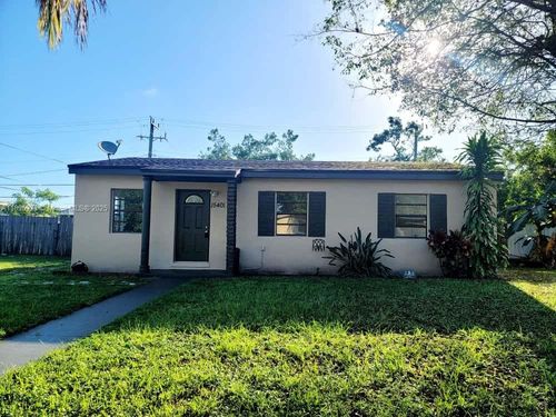 15401 Nw 27th Pl, Miami Gardens, FL, 33054-2601 | Card Image