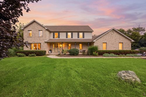 8N055 Secretariat Ct, St. Charles, IL, 60175-6864 | Card Image