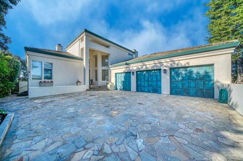 17 Ashdown Pl, Half Moon Bay, CA, 94019-2275 | Card Image
