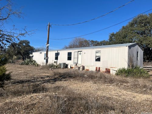 109 Hackberry St, Bandera, TX, 78003 | Card Image