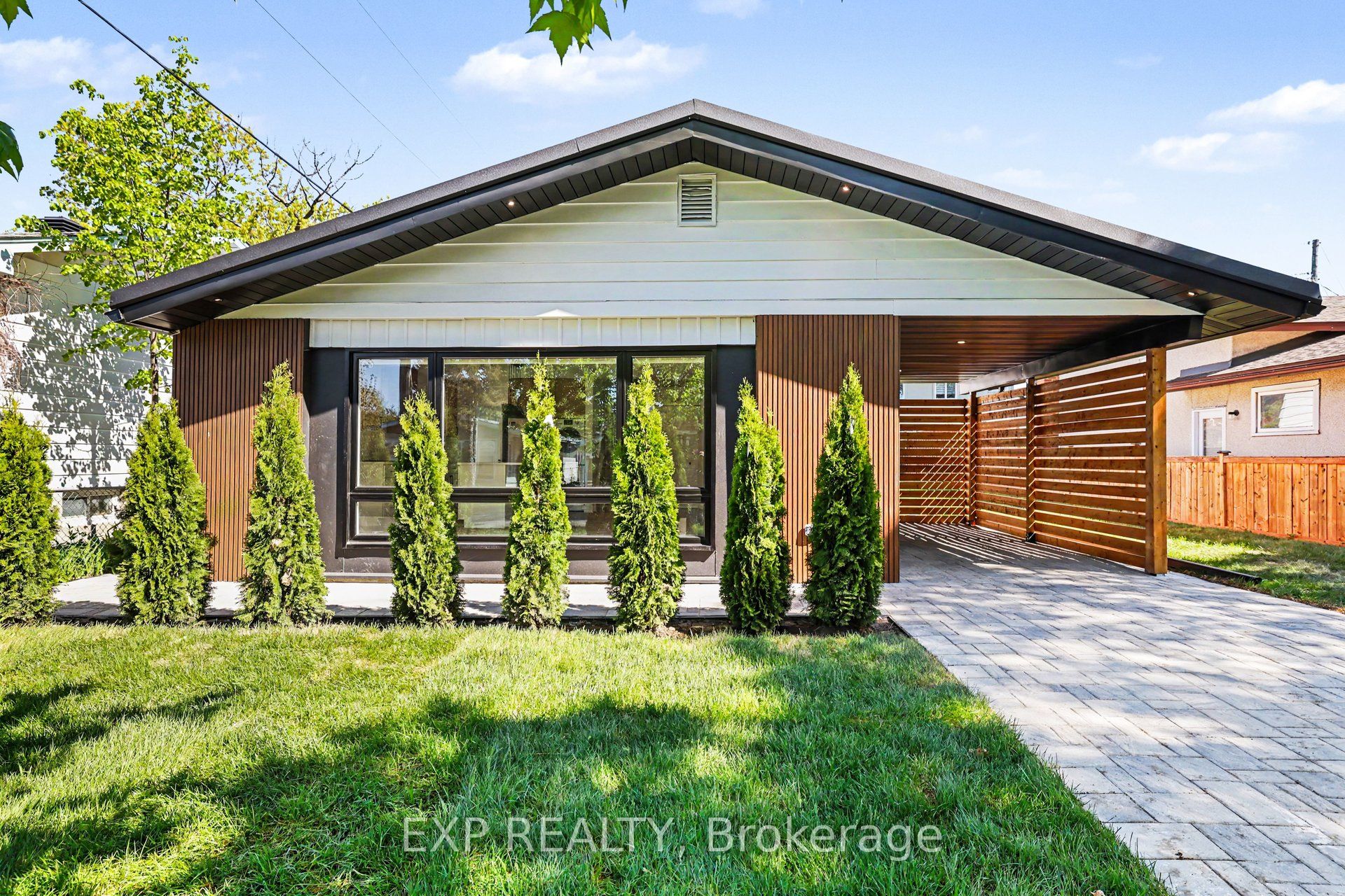 Residential in Hunt Club - South Keys and Area