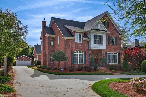 531 Arbor Rd, Winston-Salem, NC, 27104-2329 | Card Image