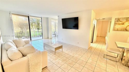 312-290 174th St, Sunny Isles Beach, FL, 33160 | Card Image